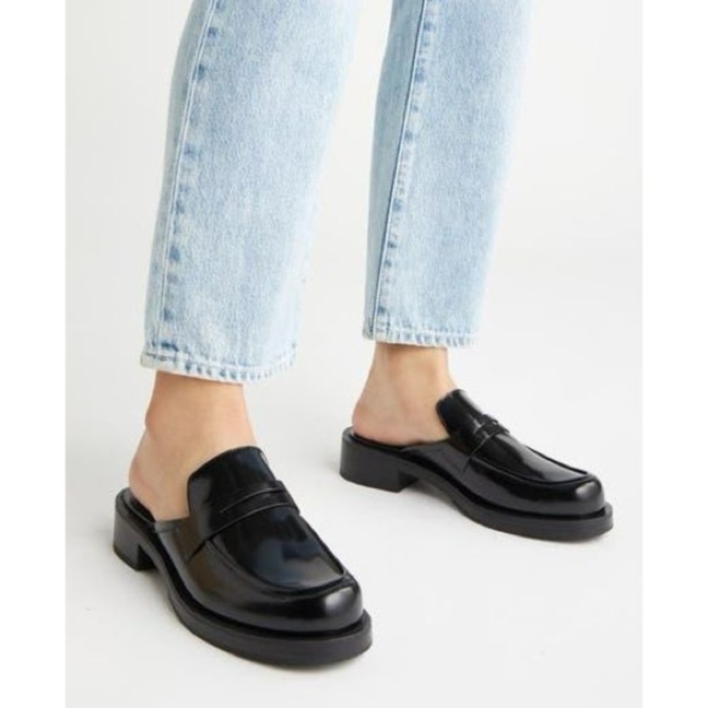 Stuart Weitzman Palmer Bold Loafer Mule, Size 8 NIB